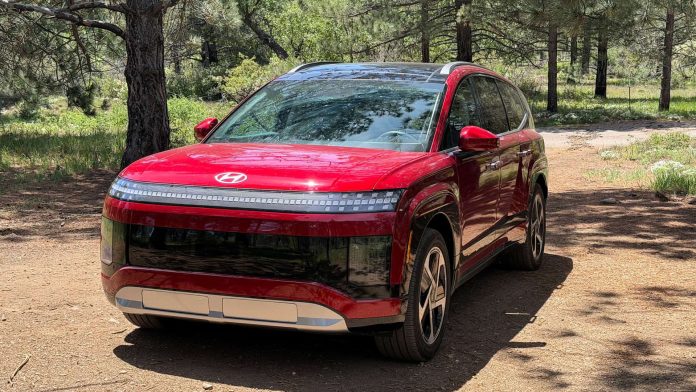 Discover the five best used electric vehicles (EVs) offering the highest driving range for the price, according to a new study. Hyundai models dominate the list alongside Chevrolet and Kia.